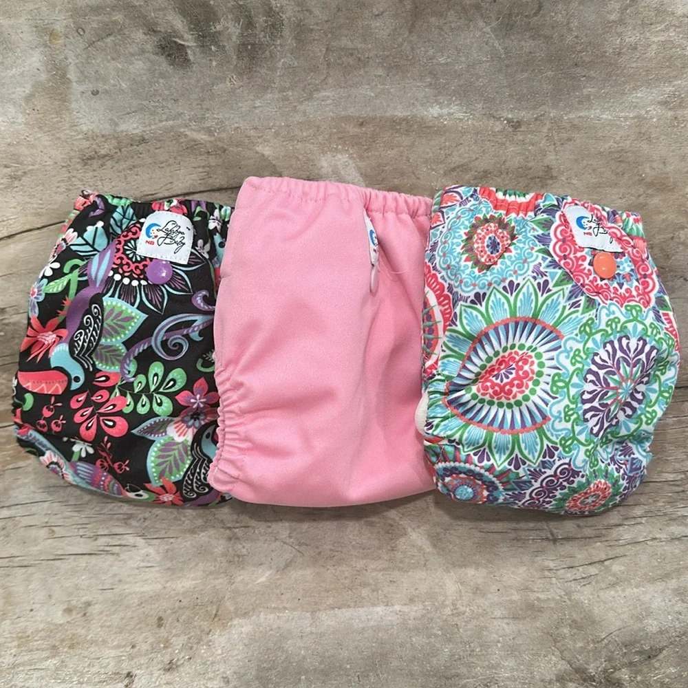 Lalabye Baby, NEWBORN size cloth diapers reusable. Hook and Loop *USED*